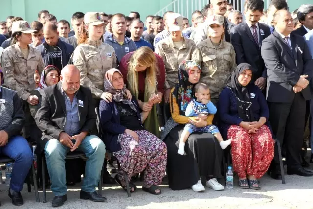 Şehit uzman çavuş Önek'in naaşı memleketine uğurlandı Şehit uzman çavuş Önek'in naaşı memleketine uğurlandı