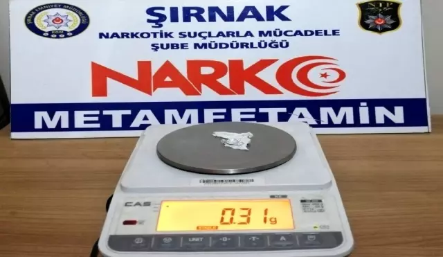Şırnak'ta kaçakçılık ve terörle mücadele operasyonunda 41 gözaltı Şırnak'ta kaçakçılık ve terörle mücadele operasyonunda 41 gözaltı