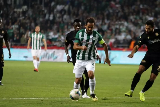 Süper Lig: Konyaspor: 0 - Yeni Malatyaspor: 1 (İlk Yarı) Süper Lig: Konyaspor: 0 - Yeni Malatyaspor: 1 (İlk Yarı)