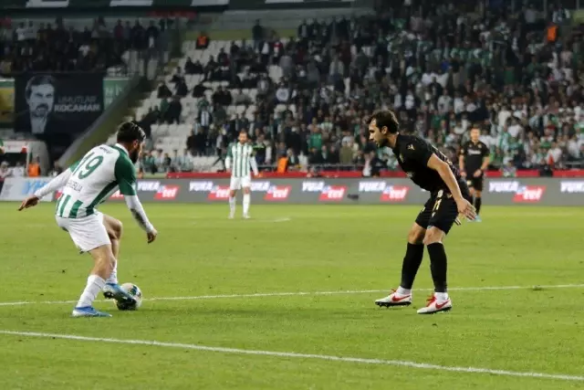 Süper Lig: Konyaspor: 0 - Yeni Malatyaspor: 1 (İlk Yarı) Süper Lig: Konyaspor: 0 - Yeni Malatyaspor: 1 (İlk Yarı)
