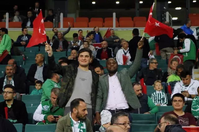 Süper Lig: Konyaspor: 0 - Yeni Malatyaspor: 1 (İlk Yarı) Süper Lig: Konyaspor: 0 - Yeni Malatyaspor: 1 (İlk Yarı)