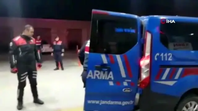 Tarlada tartıştığı şahsı öldüren zanlı tutuklandı Tarlada tartıştığı şahsı öldüren zanlı tutuklandı