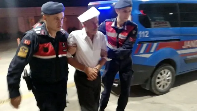 Tarlada tartıştığı şahsı öldüren zanlı tutuklandı Tarlada tartıştığı şahsı öldüren zanlı tutuklandı