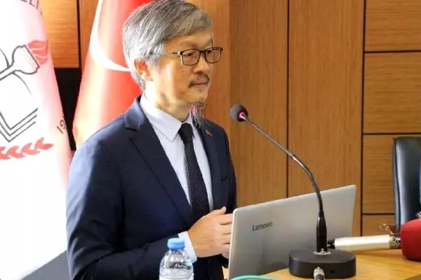 Tayvan Ankara Büyükelçisi'nden Kahramanmaraş'a 55 bilgisayar Tayvan Ankara Büyükelçisi'nden Kahramanmaraş'a 55 bilgisayar