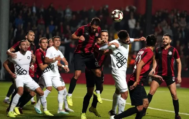TFF 1. Lig: Fatih Karagümrük: 2 - Osmanlıspor: 0 TFF 1. Lig: Fatih Karagümrük: 2 - Osmanlıspor: 0