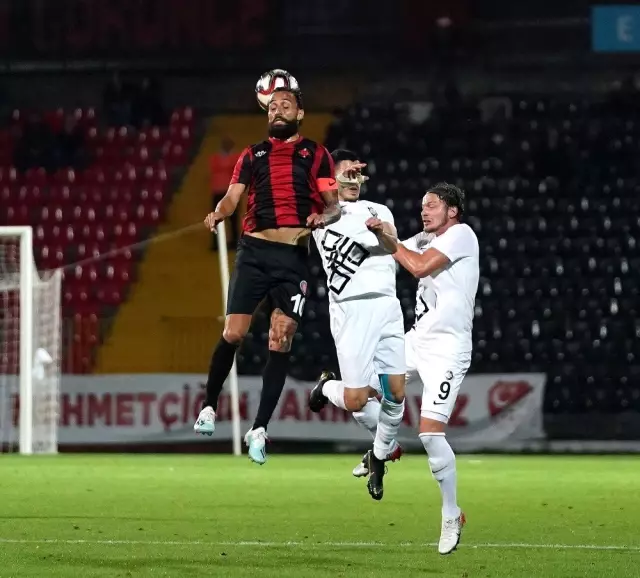 TFF 1. Lig: Fatih Karagümrük: 2 - Osmanlıspor: 0 TFF 1. Lig: Fatih Karagümrük: 2 - Osmanlıspor: 0