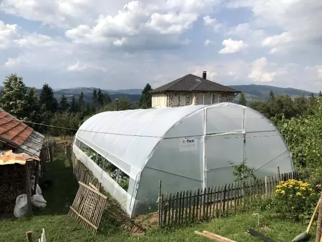 TİKA'dan Karadağ'da tarım üreticilerine destek
