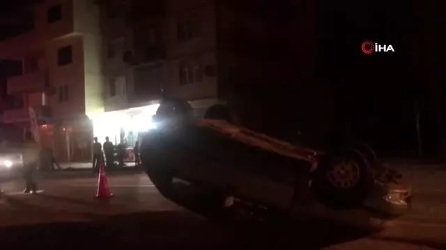Traktöre çarpan otomobil takla attı: 2 yaralı Traktöre çarpan otomobil takla attı: 2 yaralı