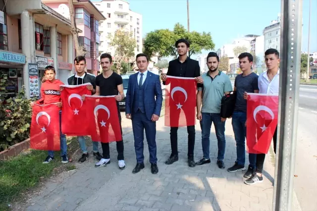 Ülkü Ocaklarından Barış Pınarı Harekatı'na Türk bayraklı destek Ülkü Ocaklarından Barış Pınarı Harekatı'na Türk bayraklı destek