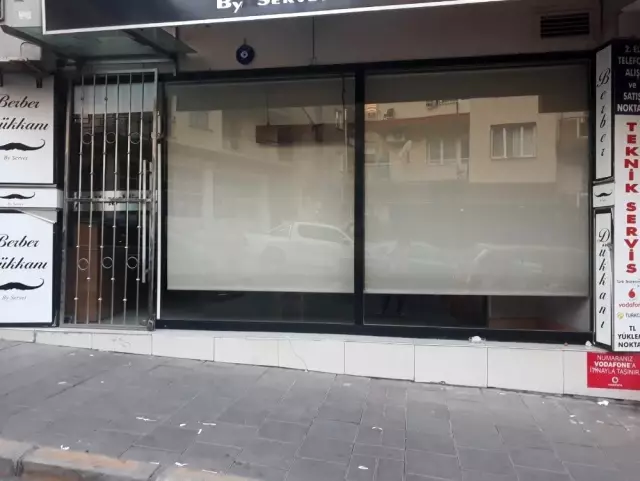 Üvey kardeşini berber koltuğunda vurdu Üvey kardeşini berber koltuğunda vurdu