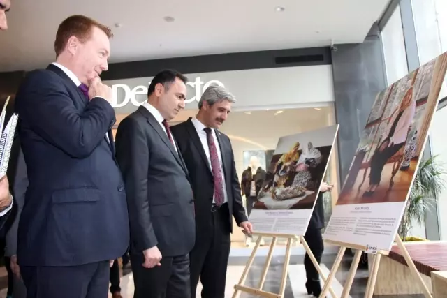 Yozgat'ta 'Avustralya'da Türk Kimliğinin ifadeleri' sergisi açıldı Yozgat'ta 'Avustralya'da Türk Kimliğinin ifadeleri' sergisi açıldı