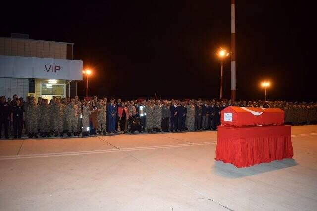 Ağrı'da teröristlerle çıkan çatışmada ağır yaralanan asker şehit oldu