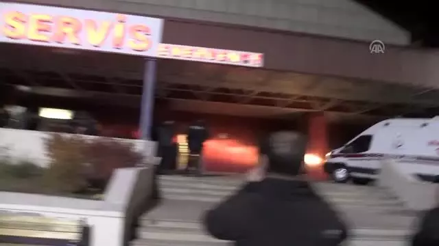 Askeri aracın geçişi sırasında patlama Askeri aracın geçişi sırasında patlama