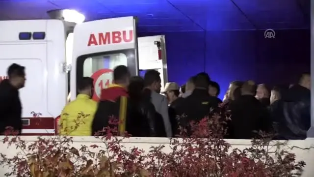 Askeri aracın geçişi sırasında patlama Askeri aracın geçişi sırasında patlama