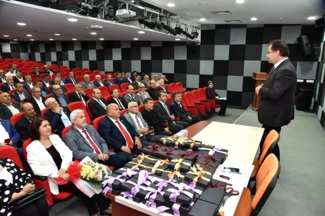Başkan Şahin muhtarlarla bir araya geldi Başkan Şahin muhtarlarla bir araya geldi