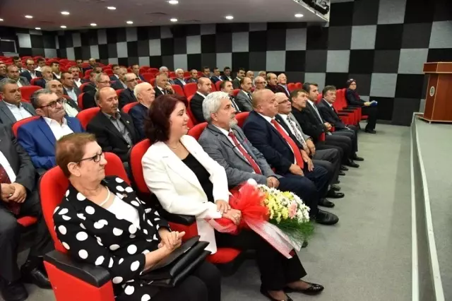 Başkan Şahin muhtarlarla bir araya geldi Başkan Şahin muhtarlarla bir araya geldi