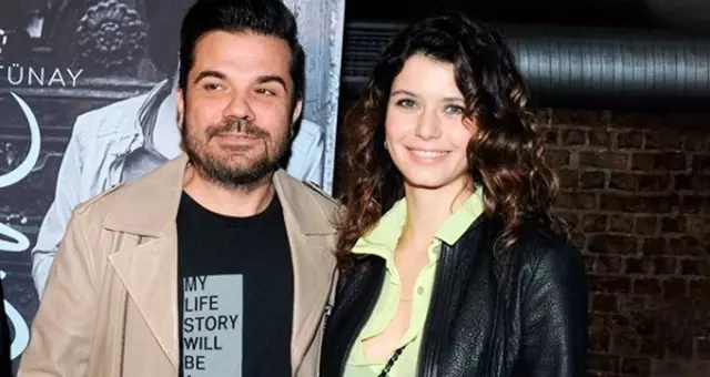 Beren Saat ve Kenan Doğulu çelenkle boşanmıyoruz sinyali verdi Beren Saat ve Kenan Doğulu çelenkle boşanmıyoruz sinyali verdi