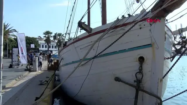 Bodrum cup'ta deniz üzerinde sergi Bodrum cup'ta deniz üzerinde sergi