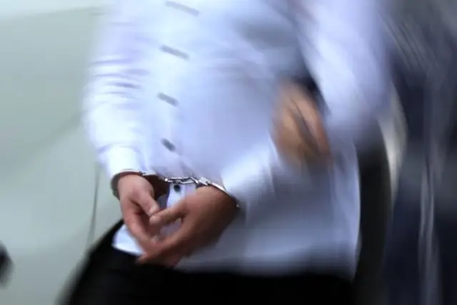 Erciş Belediye Başkanı Yıldız Çetin tutuklandı Erciş Belediye Başkanı Yıldız Çetin tutuklandı