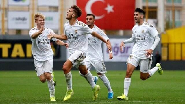 Galatasaray'ın gençleri, Real Madrid'e yenildi!