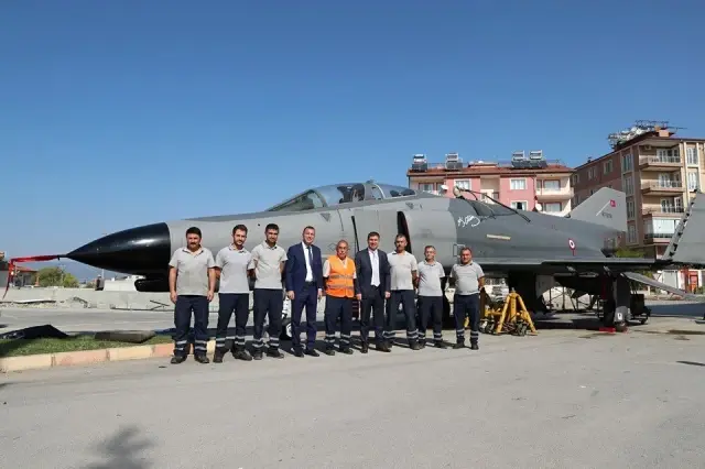 Gören bir daha bakıyor, gözlerine inanamıyor Gören bir daha bakıyor, gözlerine inanamıyor