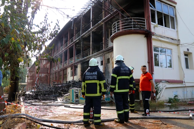 Adana'da hastane ek binasında yangın ile ilgili görsel sonucu