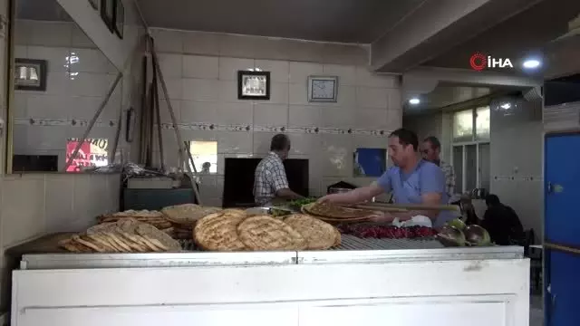 Hem ucuz, hem lezzetli 'Tombul Patlıcan Kıynağı' Hem ucuz, hem lezzetli 'Tombul Patlıcan Kıynağı'