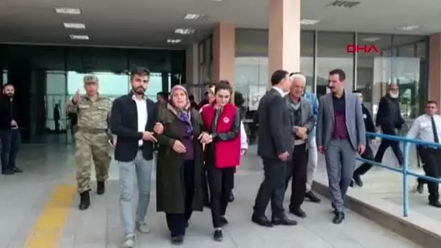 Iğdır roket saldırısında yaralanan asker, hastanede şehit oldu Iğdır roket saldırısında yaralanan asker, hastanede şehit oldu
