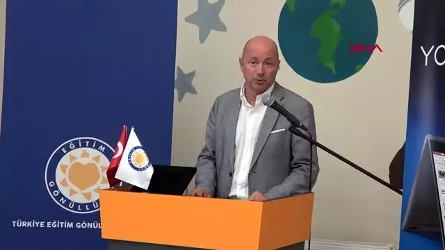 İzmir-gümüşpala'da çocuklar kendi robotlarını yapacak İzmir-gümüşpala'da çocuklar kendi robotlarını yapacak