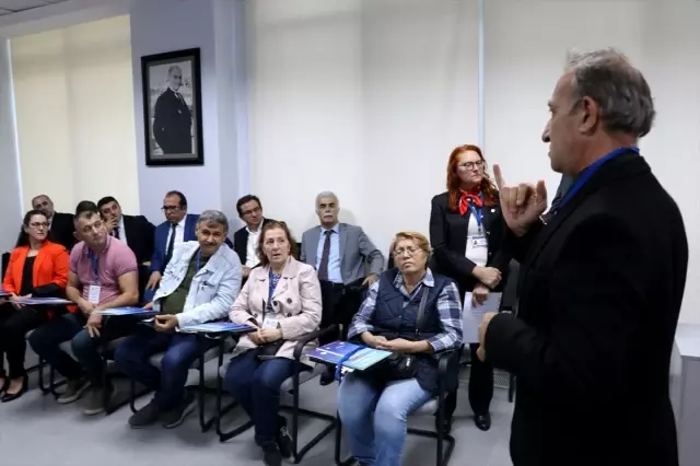 'Kazalarda ölümlerin yüzde 50'si ilk 30 dakikada gerçekleşiyor' 'Kazalarda ölümlerin yüzde 50'si ilk 30 dakikada gerçekleşiyor'