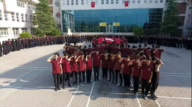 Lise öğrencilerinden Barış Pınarı Harekatı'na destek Lise öğrencilerinden Barış Pınarı Harekatı'na destek
