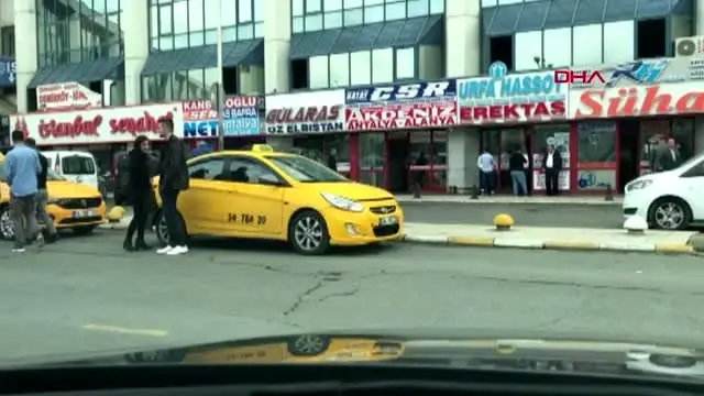 15 Temmuz Demokrasi Otogarı'nda, taksicilerin ücretsiz olmasına rağmen otopark ücreti istemesi tartışma yarattı 15 Temmuz Demokrasi Otogarı'nda, taksicilerin ücretsiz olmasına rağmen otopark ücreti istemesi tartışma yarattı