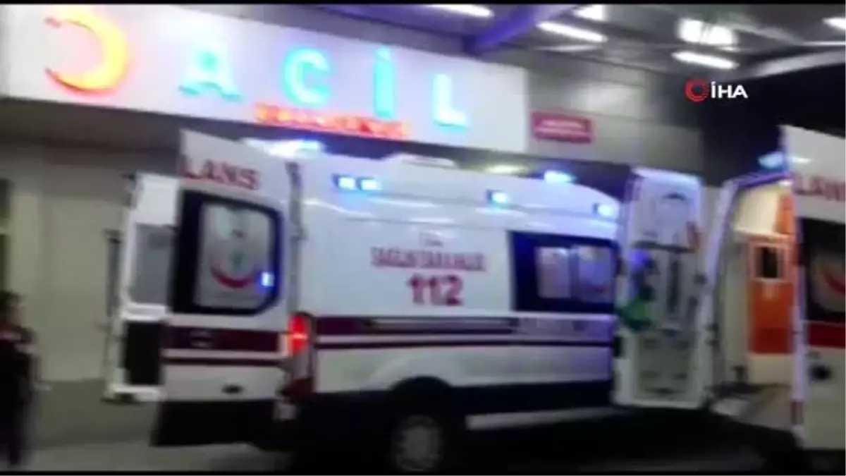 Otomobil ile kamyon çarpıştı 2'si ağır 4 kişi yaralandı
