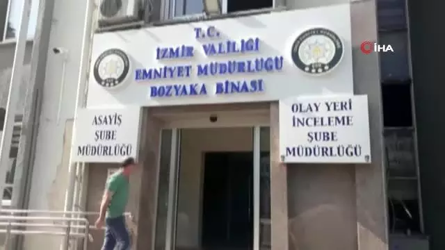 Üvey kardeşini bıçakla öldürmüştü, adliyeye sevk edildi Üvey kardeşini bıçakla öldürmüştü, adliyeye sevk edildi