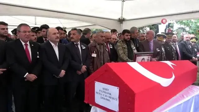 Zeytin Dalı Harekat bölgesinde şehit düşen Mutlu Can Meşeci son yolculuğuna uğurlandı Zeytin Dalı Harekat bölgesinde şehit düşen Mutlu Can Meşeci son yolculuğuna uğurlandı