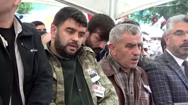 Zeytin Dalı Harekat bölgesinde şehit düşen Mutlu Can Meşeci son yolculuğuna uğurlandı Zeytin Dalı Harekat bölgesinde şehit düşen Mutlu Can Meşeci son yolculuğuna uğurlandı