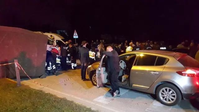 Olay yerindeki manzara, ekipleri şaşkına uğrattı: Zincirleme kazada 1 kişi öldü 4 kişi yaralandı Olay yerindeki manzara, ekipleri şaşkına uğrattı: Zincirleme kazada 1 kişi öldü 4 kişi yaralandı