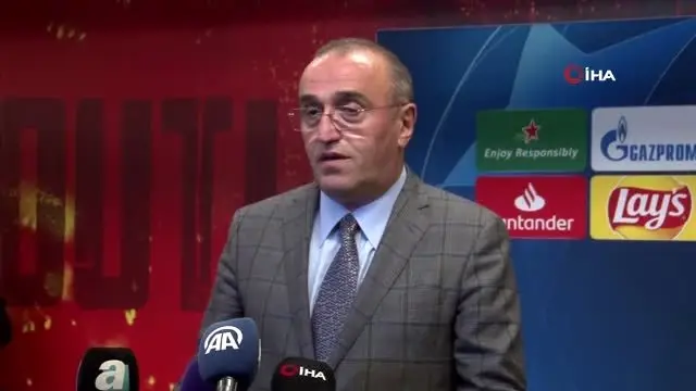 Abdurrahim Albayrak: 'Taraftarlarımızın futbolcularımıza sahip çıkması lazım' Abdurrahim Albayrak: 'Taraftarlarımızın futbolcularımıza sahip çıkması lazım'