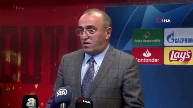 Abdurrahim Albayrak: 'Taraftarlarımızın futbolcularımıza sahip çıkması lazım' Abdurrahim Albayrak: 'Taraftarlarımızın futbolcularımıza sahip çıkması lazım'