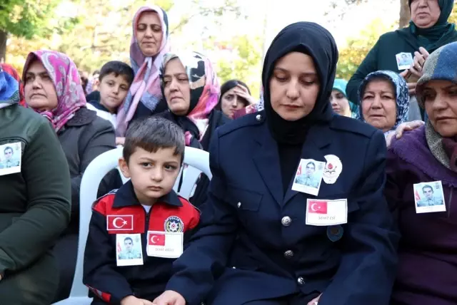 Ağrı şehidi son yolculuğuna uğurlanıyor Ağrı şehidi son yolculuğuna uğurlanıyor