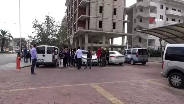 Alanya'da fuhuş operasyonu: 4'ü kadın 6 gözaltı Alanya'da fuhuş operasyonu: 4'ü kadın 6 gözaltı