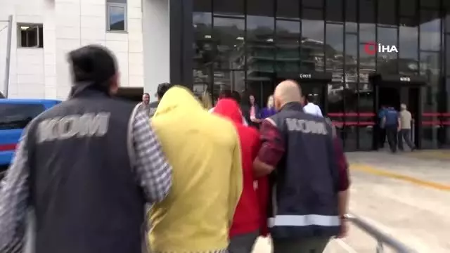 Alanya'da fuhuş operasyonu: 4'ü kadın 6 gözaltı Alanya'da fuhuş operasyonu: 4'ü kadın 6 gözaltı