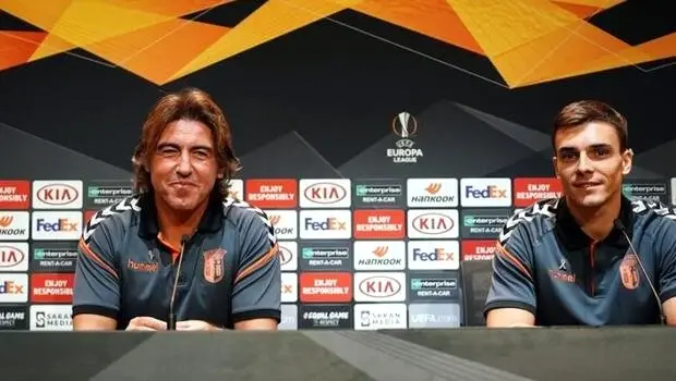 Braga'nın hocası Sa Pinto'dan Burak Yılmaz açıklaması! Braga'nın hocası Sa Pinto'dan Burak Yılmaz açıklaması!