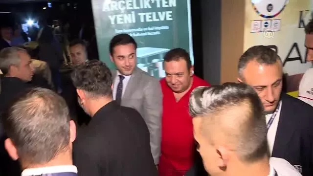 Cem Yılmaz, 'Karakomik Filmler'in Başkent gösterimine katıldı Cem Yılmaz, 'Karakomik Filmler'in Başkent gösterimine katıldı