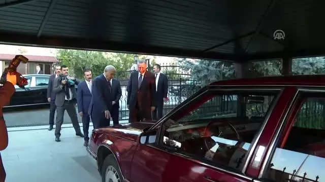 Cumhurbaşkanı Erdoğan'dan Bahçeli'ye geçmiş olsun ziyareti Cumhurbaşkanı Erdoğan'dan Bahçeli'ye geçmiş olsun ziyareti