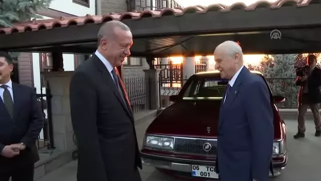 Cumhurbaşkanı Erdoğan'dan Bahçeli'ye geçmiş olsun ziyareti Cumhurbaşkanı Erdoğan'dan Bahçeli'ye geçmiş olsun ziyareti