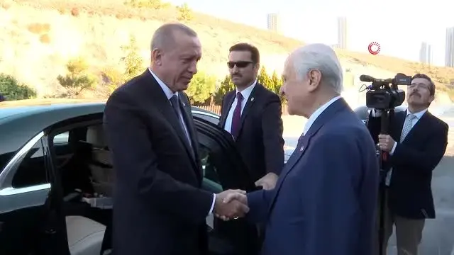 Cumhurbaşkanı Erdoğan, MHP Lideri Bahçeli'yi ziyaret etti Cumhurbaşkanı Erdoğan, MHP Lideri Bahçeli'yi ziyaret etti