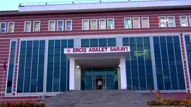Erciş Belediye Başkanı Yıldız Çetin tutuklandı Erciş Belediye Başkanı Yıldız Çetin tutuklandı