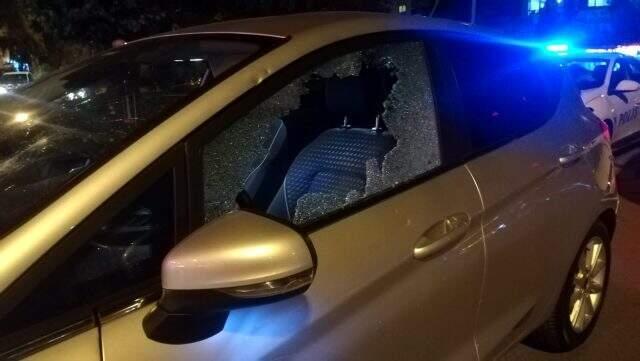 Kaza sonrası kadın sürücü, otomobile levye ile sadırdı iddiası