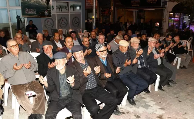 Lapsekili avcılar Barış Pınarı Harekatı şehitleri için mevlit okuttu Lapsekili avcılar Barış Pınarı Harekatı şehitleri için mevlit okuttu